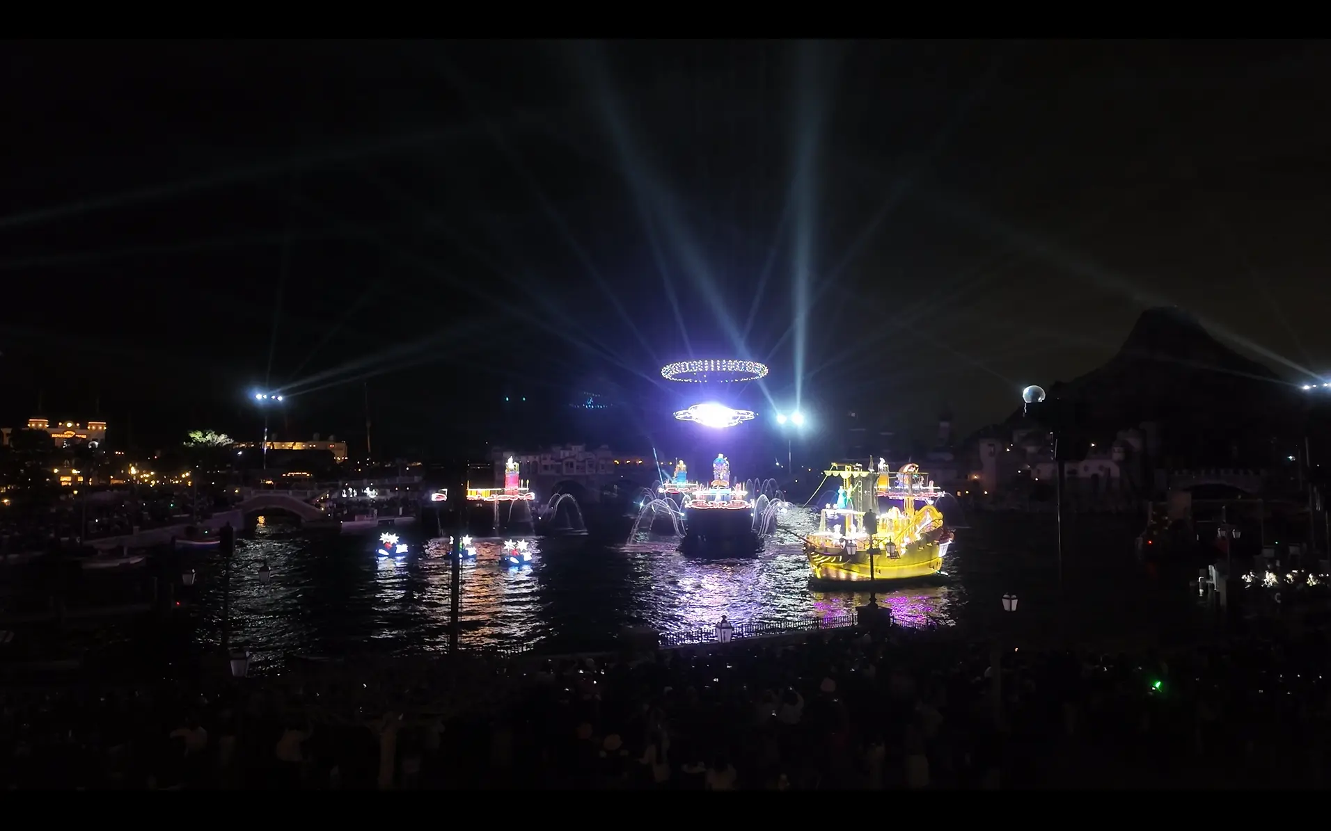 オチェーアノのテラスから見たビリーヴ!