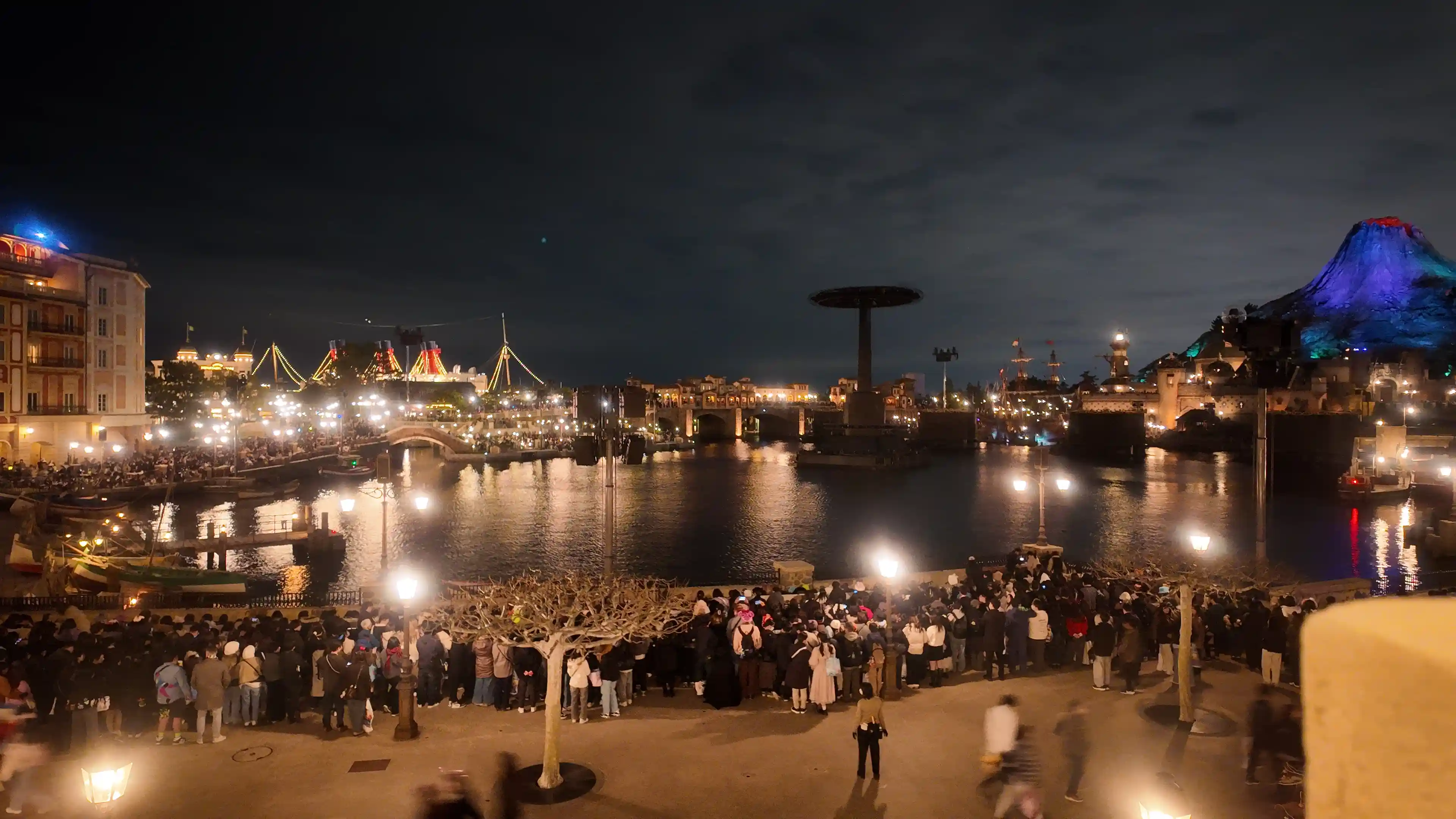 オチェーアノのテラスから見たメディテレーニアンハーバー